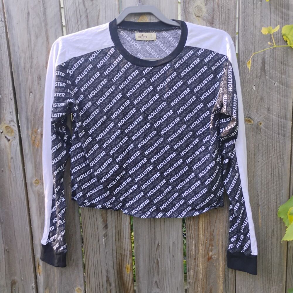Y2k Hollister All Over Spellout Logo Long Sleeve Cropped Raglan Top Black Small